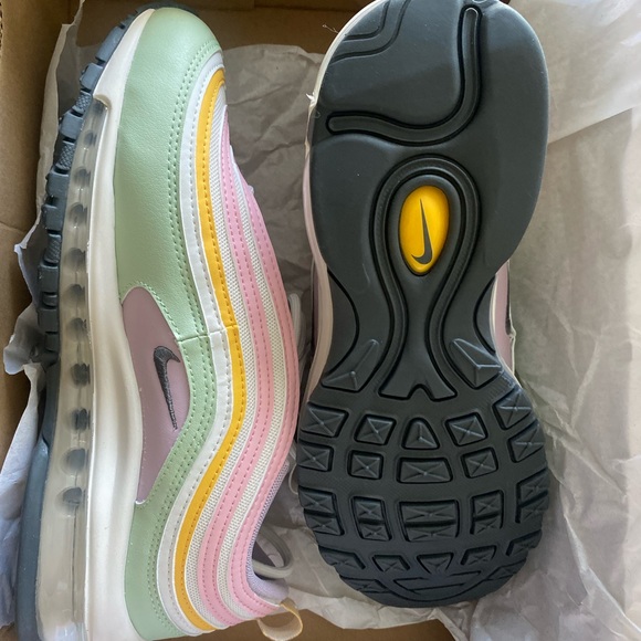 Brand New Women Air Max 97 - Picture 3 of 4